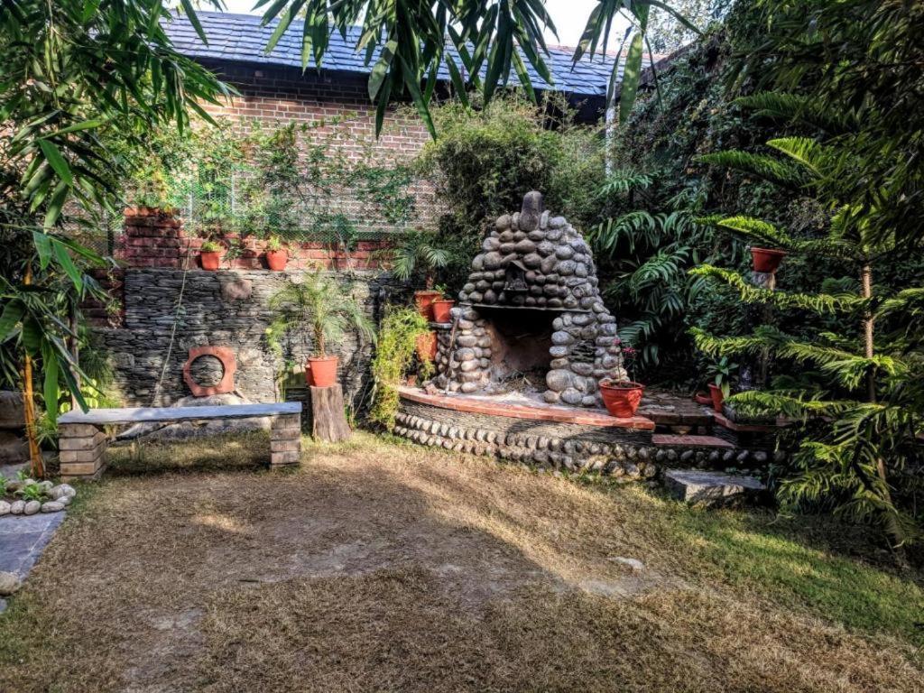 Hotel The Divine Hima Dharamshala Exterior foto