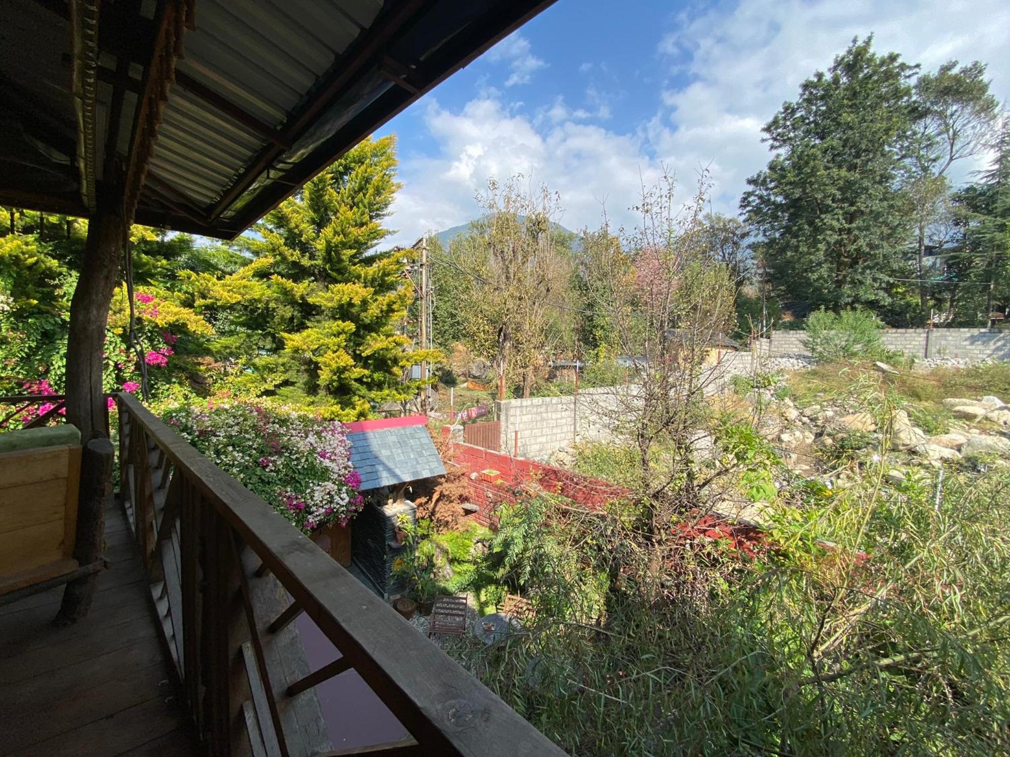 Hotel The Divine Hima Dharamshala Exterior foto